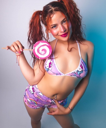 Я молода, креативна и опытна. Встречи со мной – это незабываемое путешествие в мир удовольствия и наслаждения. У меня есть множество услуг, которые сделают тебя счастливым и удовлетворенным. Расслабляющий массаж, эротические игры, стриптиз – все это я делаю на высоком уровне. Мои фото говорят сами за себя – я сексуальна и привлекательна. У меня много положительных отзывов от моих довольных клиентов. Хочешь окунуться со мной в мир страсти и желания? Приходи, и я сделаю твои самые сокровенные фантазии реальностью. Жду тебя в Москве для незабываемых встреч! 💋🔥 3292, 18 лет